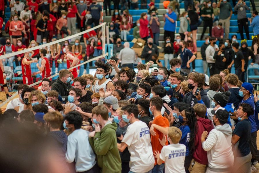 Fans swarm the team. Photo: Michael Stein 